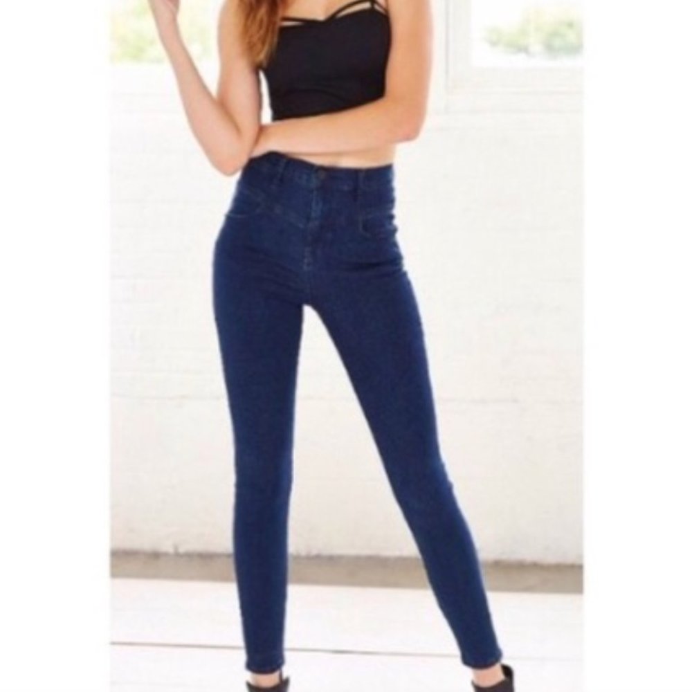 BDG Urban Outfitters High waisted Vintage Styled Jegging Jeans.